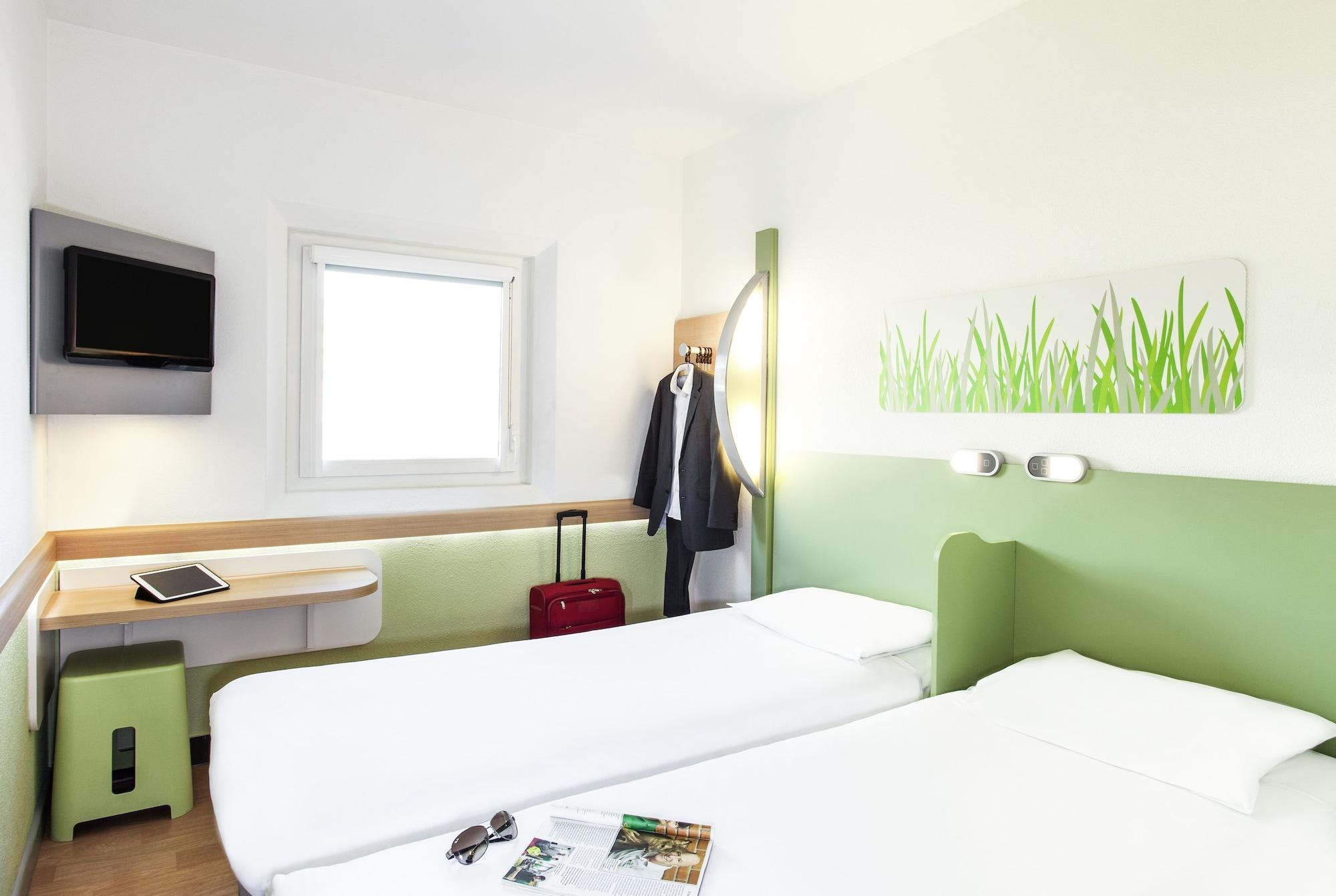 Ibis Budget London Hounslow Exteriör bild